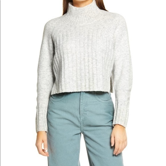 NWT Topshop Gray Ribbed Crop Turtleneck Sweater XS - Picture 1 of 2